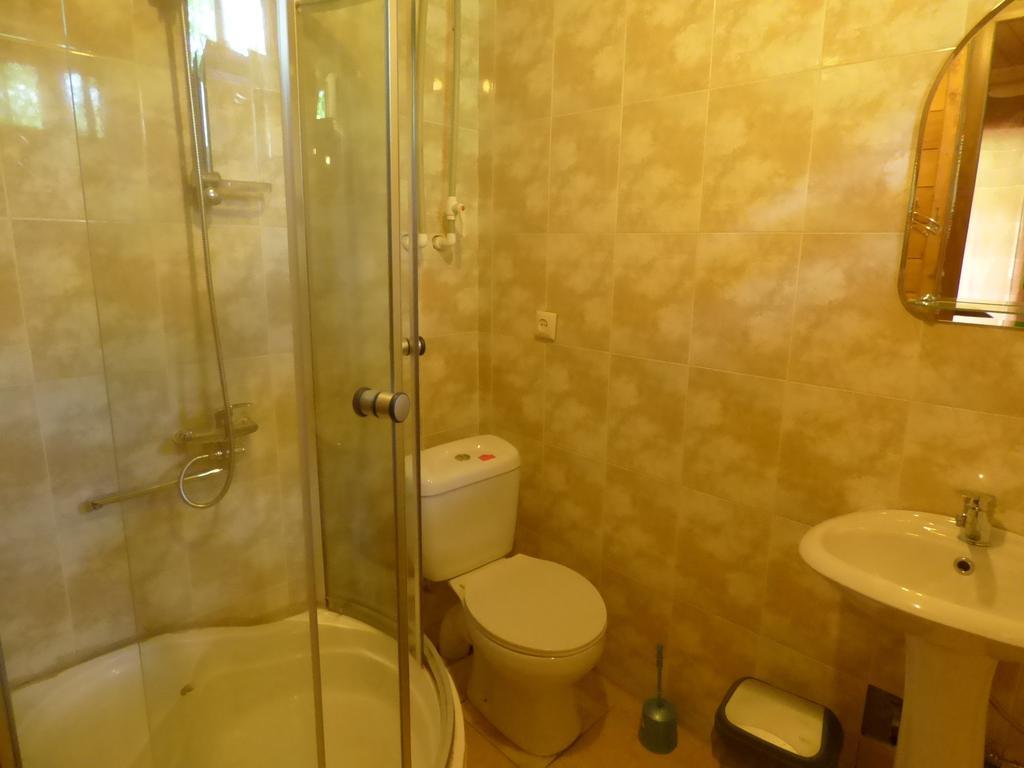 Hotel Hatsvali Mestia Camera foto